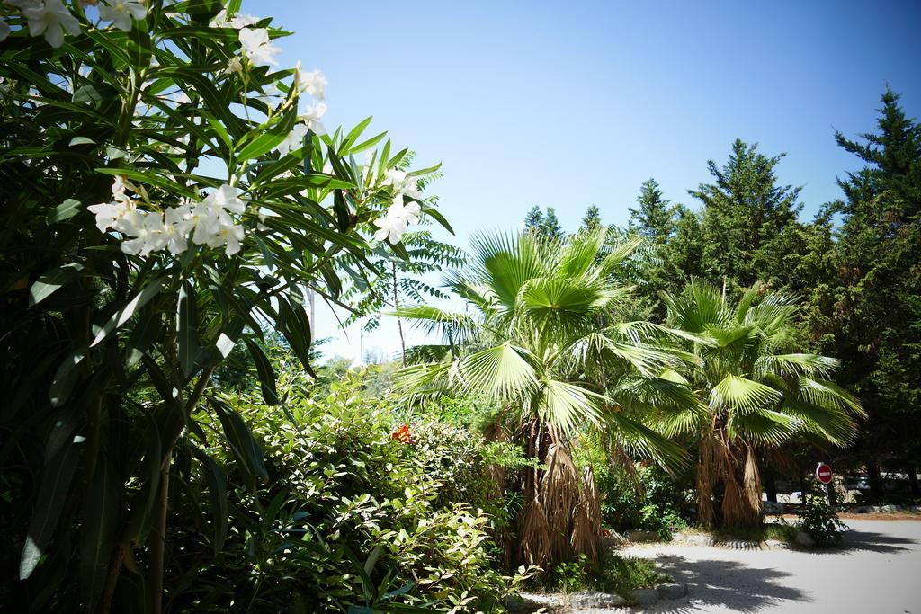 Saint Esteve Appart Hotel La Ciotat Exterior foto